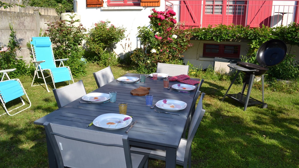 Blois House | Fully equipped family home with a large garden and free fiber WIFI