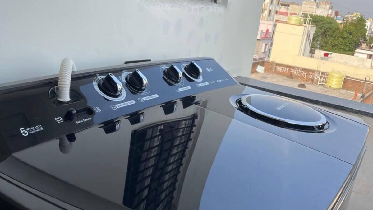 Nagpur House | Fully Equipped Kitchen Homen