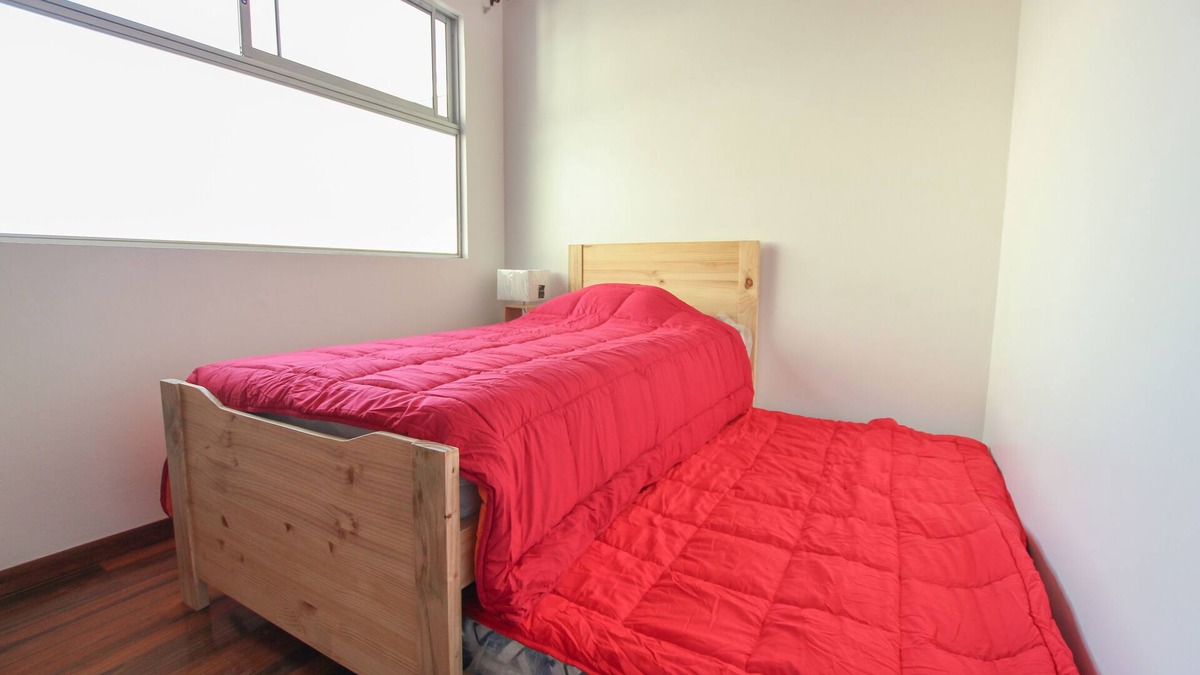 El Prado Apartment | Fully equipped Plaza del Sol apartment