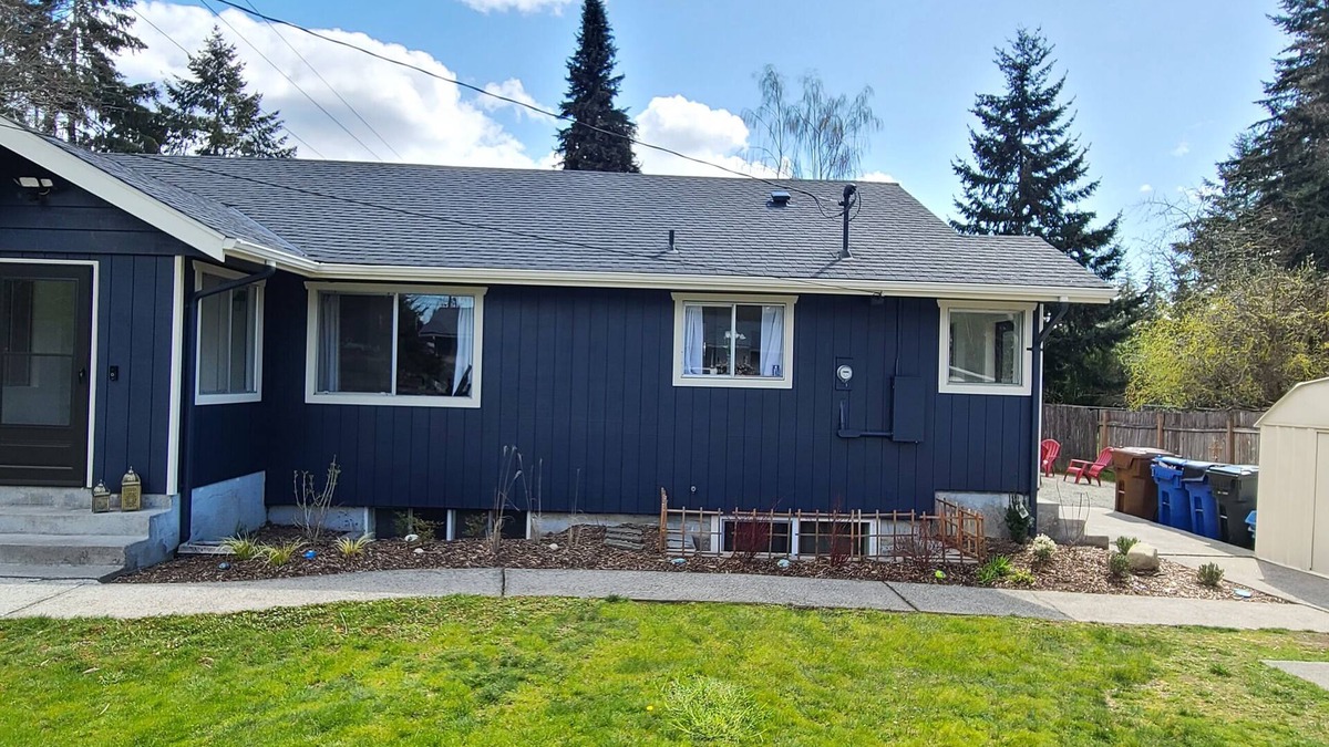 Central Tacoma Apartment | Fully Equipped + Renovated APT Near Cheney Stadium