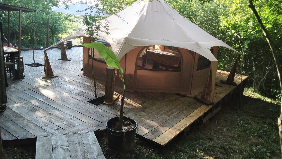 Vielle-Tursan House | FULLY EQUIPPED SAFARI LODGE TENT IN LUSH FOREST