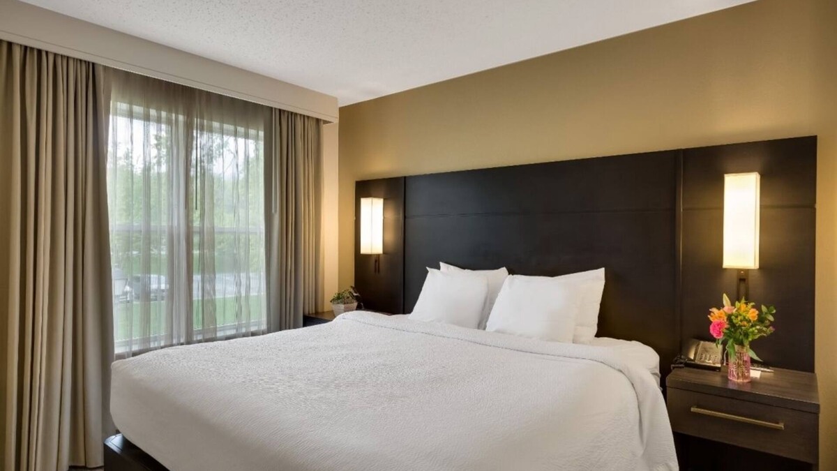 Mount Tabor Hotel | Fully-furnished Suites! Indoor Swimming Pool, Pet-friendly, Free Breakfast!