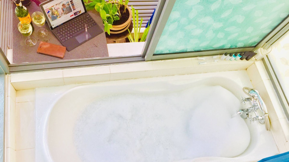Subang Jaya Apartment | Fully furnished 1 bedroom apartment comes with hot bathtub