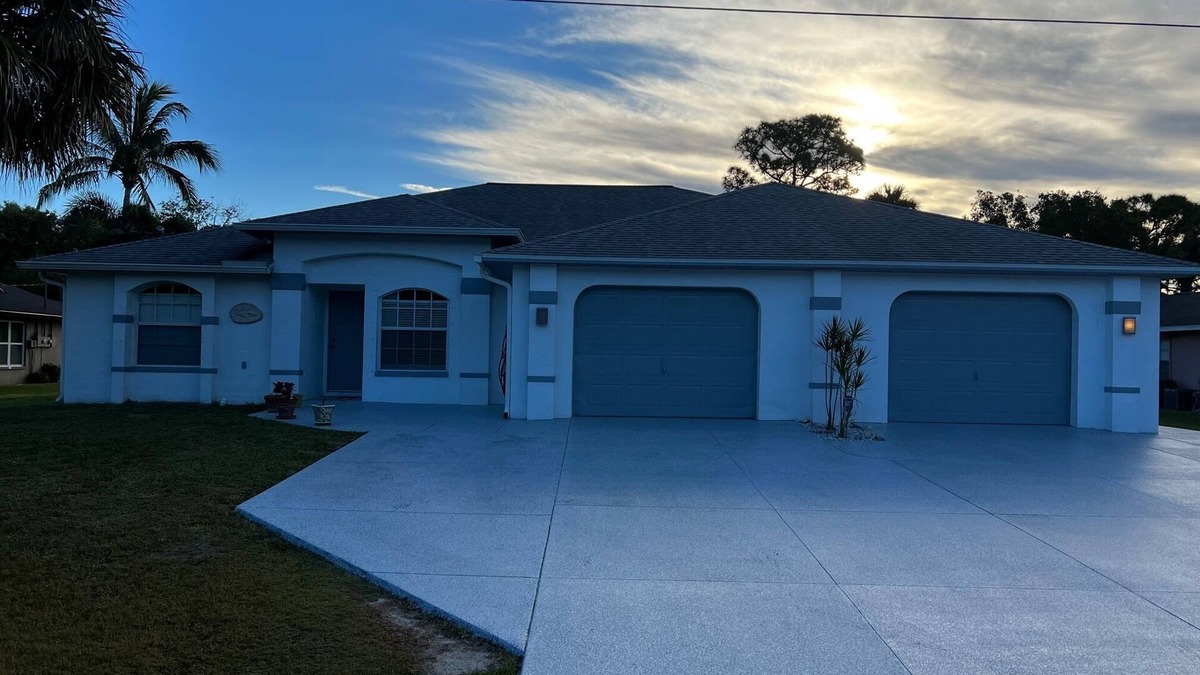 Lochmoor Waterway Estates House | FULLY FURNISHED 2/2/1 LOCHMOOR GOLF COURSE VIEW DUPLEX