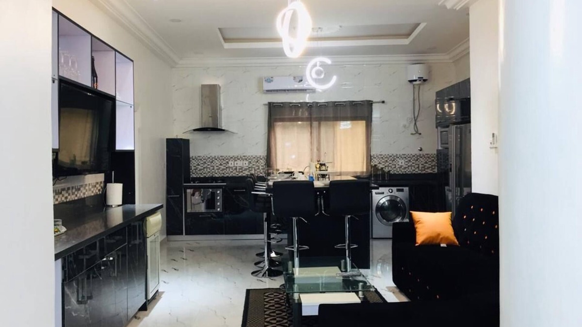 Dzorwulu Apartment | Fully furnished 2 bedroom Executive apartment, located in Dzorwulu.