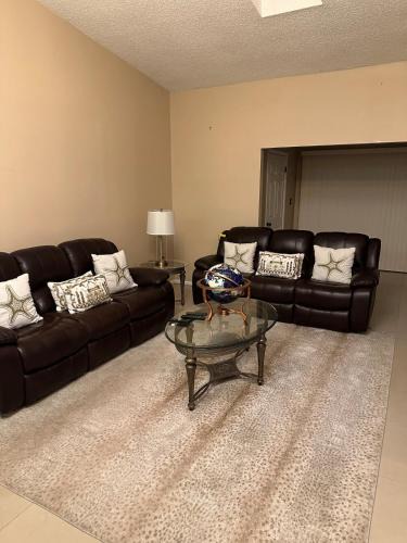 East Brunswick Apartment | Fully furnished 2-bed & 2-bath