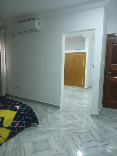 Tema Apartment | Fully furnished 3 bedroom house Tema community 22