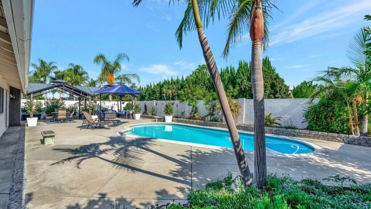 Anaheim Hills House | Fully Furnished 4 Bedroom 3 Bathroom with Heated Pool for 3 months