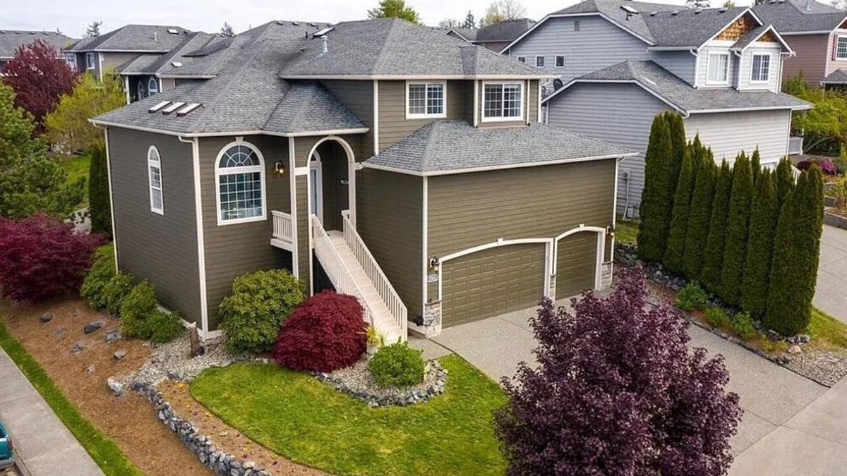 Marysville House | Fully Furnished charming 4-bedroom house in enchanting Marysville with WiFi
