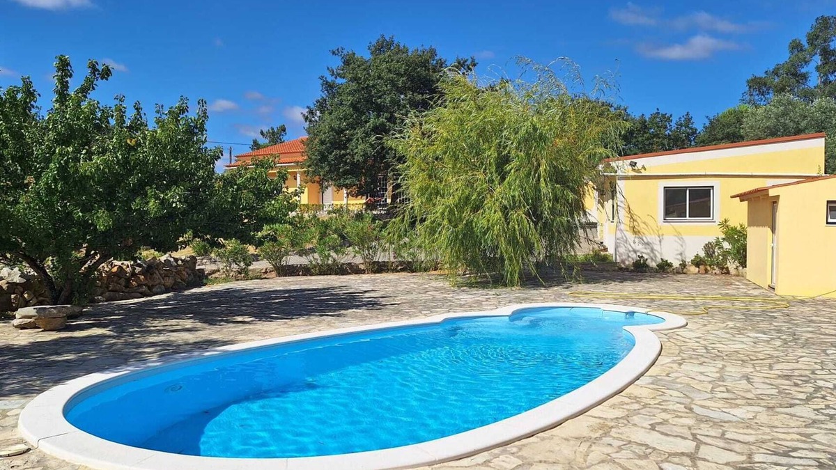 Pedreiras Cottage | Fully furnished cozy studio in nature 20 minutes from the beach.
