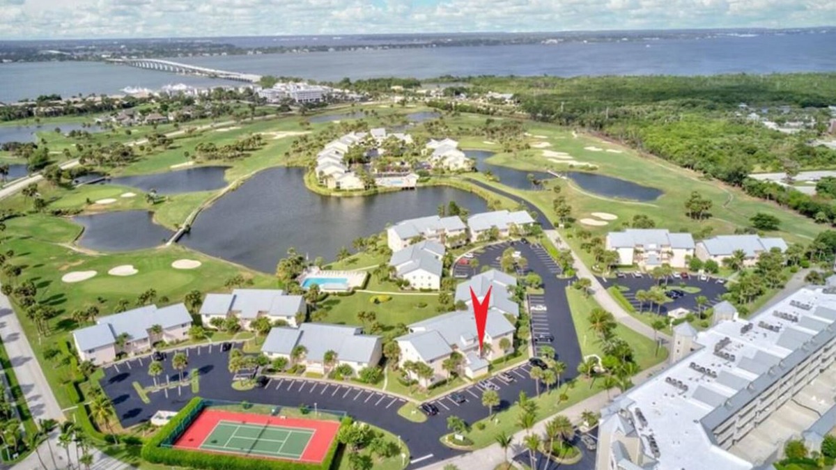 Stuart Condo | Fully furnished first floor condo steps from the beach!