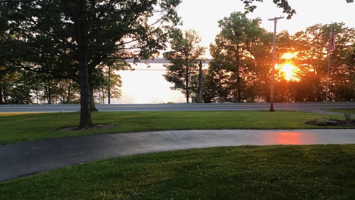 Town of Varick House | Fully Furnished Seneca Lake Lakefront Rental