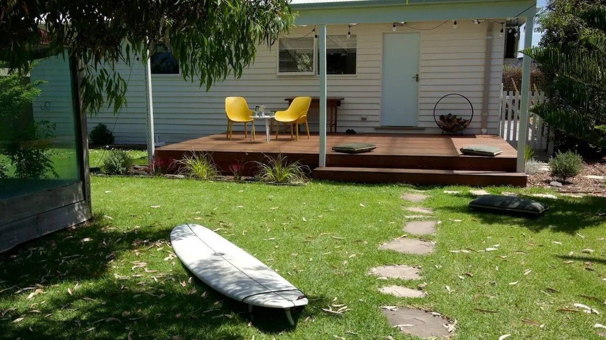 Powlett River House | Fully private Sunderland Bay Beach Shack meters from the surf and nature walks.