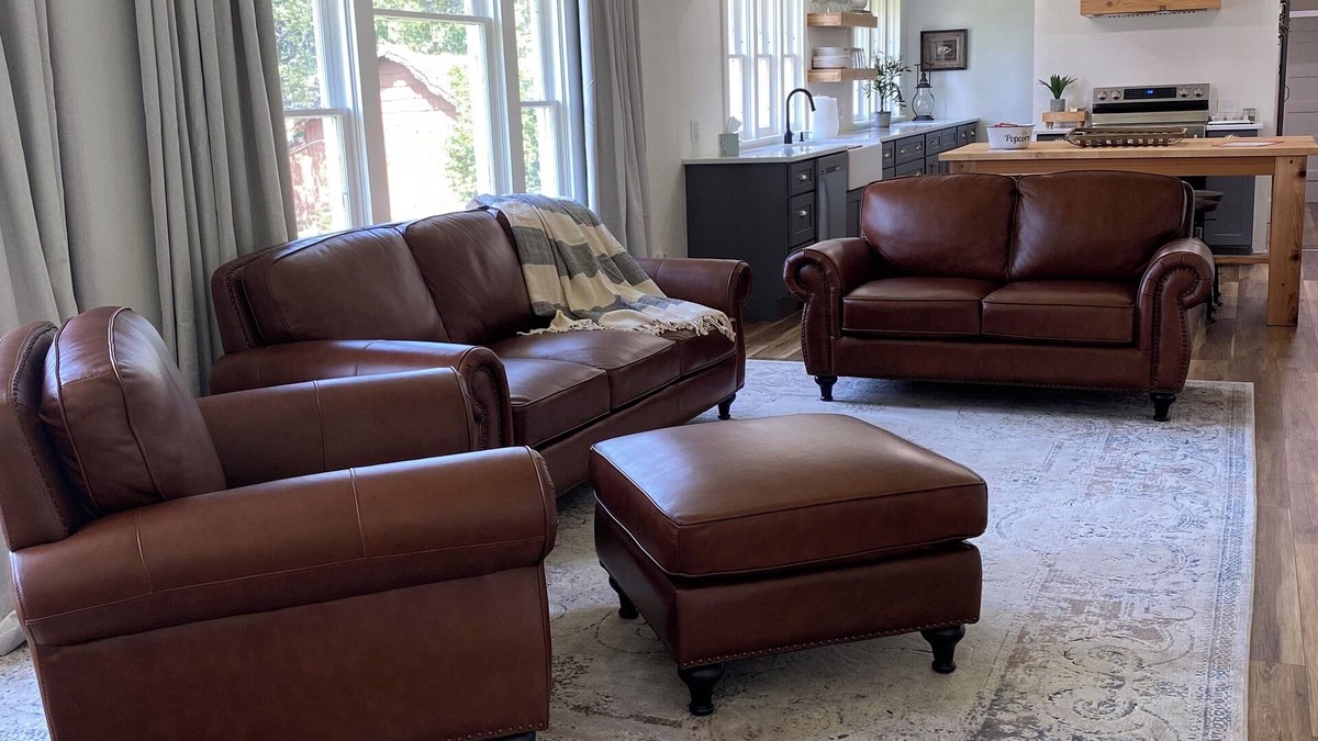 Grangeville House | Fully remodeled 1920’s Family size Whole house, 4 bedroom 2.5 bath, 2000 sq ft
