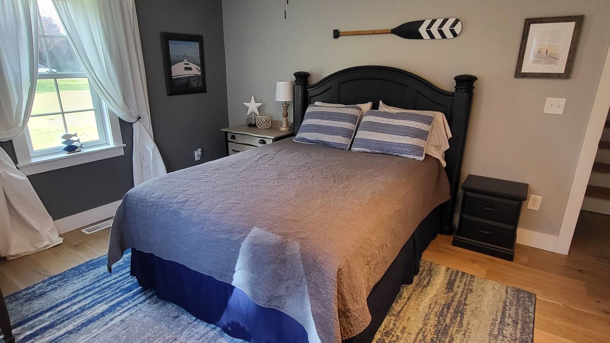 Curtice House | Fully remodeled house 5 min from Lake Erie, large yard.