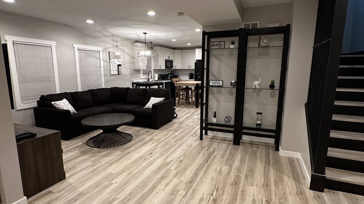 Maywood House | Fully Remodeled Large Home Ready for You & YourFamily to Enjoy