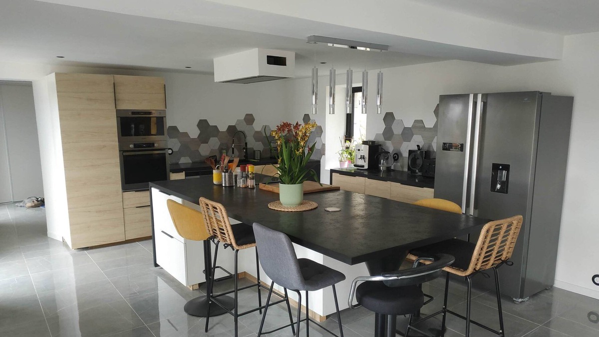 Bourlens House | Fully renovated farmhouse in a quiet location