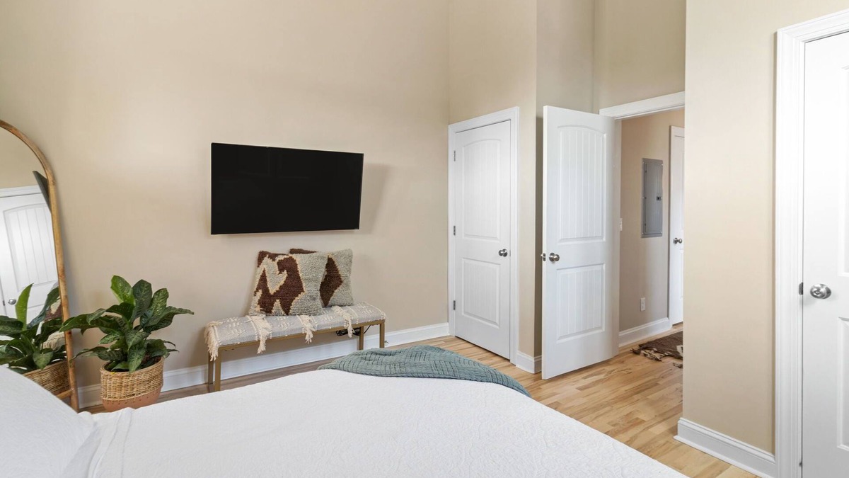 Elizabeth City Apartment | Fully restored historic apartment in Downtown Elizabeth City