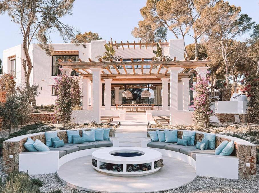 Moraira Villa | Fully Staffed Sea Front Villa with Private Sommelier