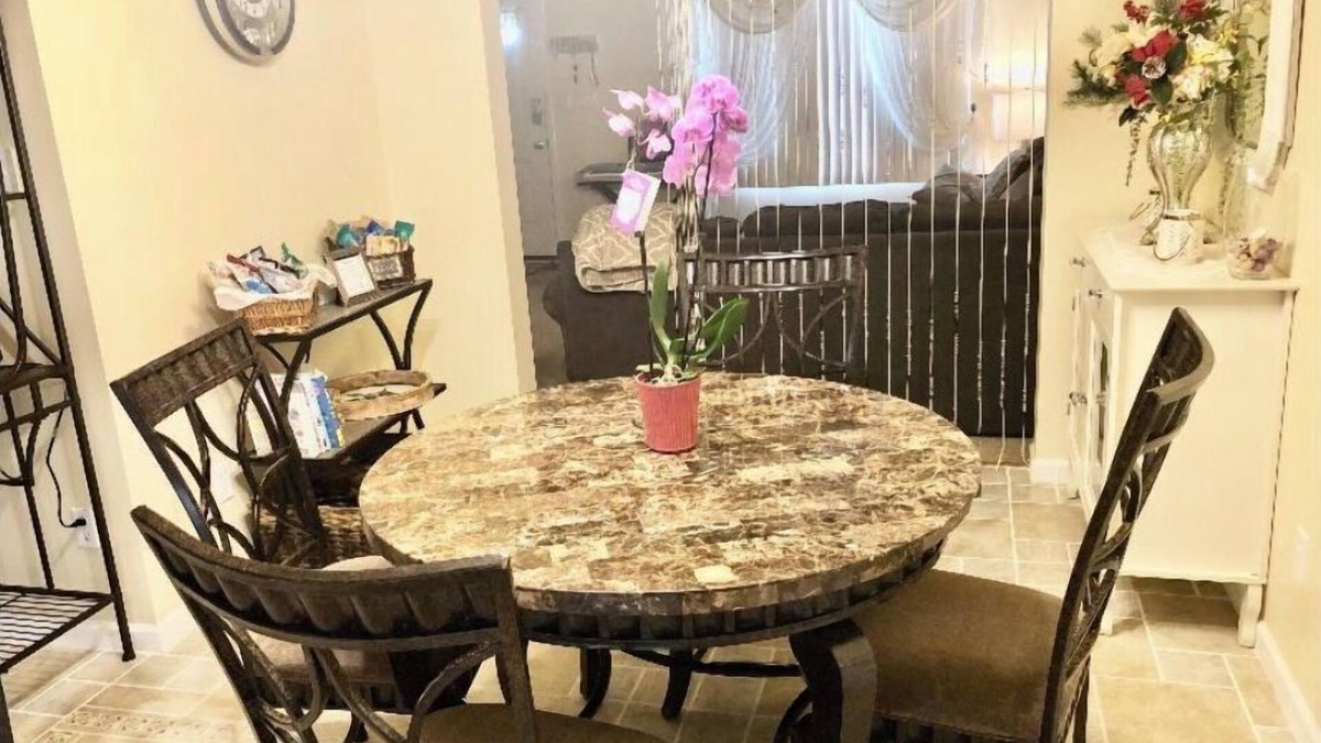 Mount Aetna House | Fully stocked 3 Bedroom Home with Attached Garage and Large Fenced yard