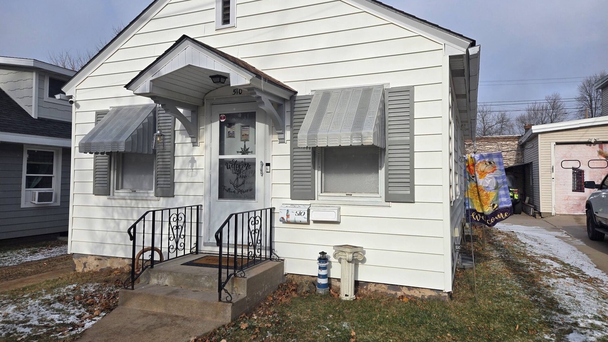 Wausau House | Fulton House 2-bedroom house in welcoming Wausau with WiFi, AC