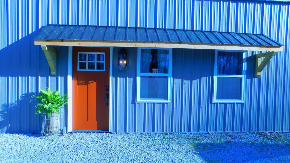 Eddyville House | Fun and sun! Eddyville, Ky. Lake Barkley. Come and knock on our door!