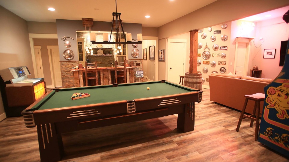 Landrum Apartment | Fun, family Foothills retreat with Game Room and 6-person hot tub!