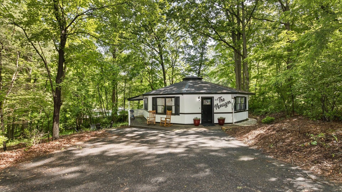 Arden House | Fun & Funky Deltec Home with Pool Table, Darts