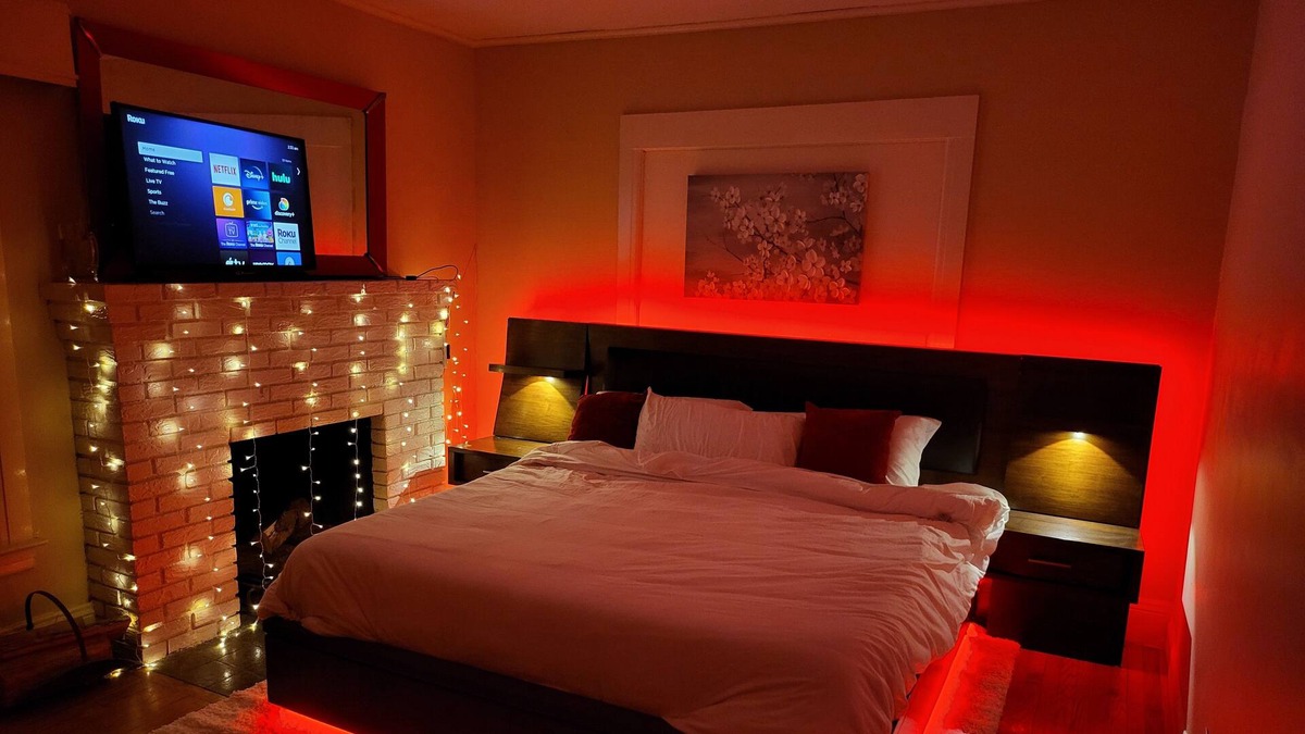 Eastside House | Fun! Most bed space in Syracuse/Rochester/Buffalo