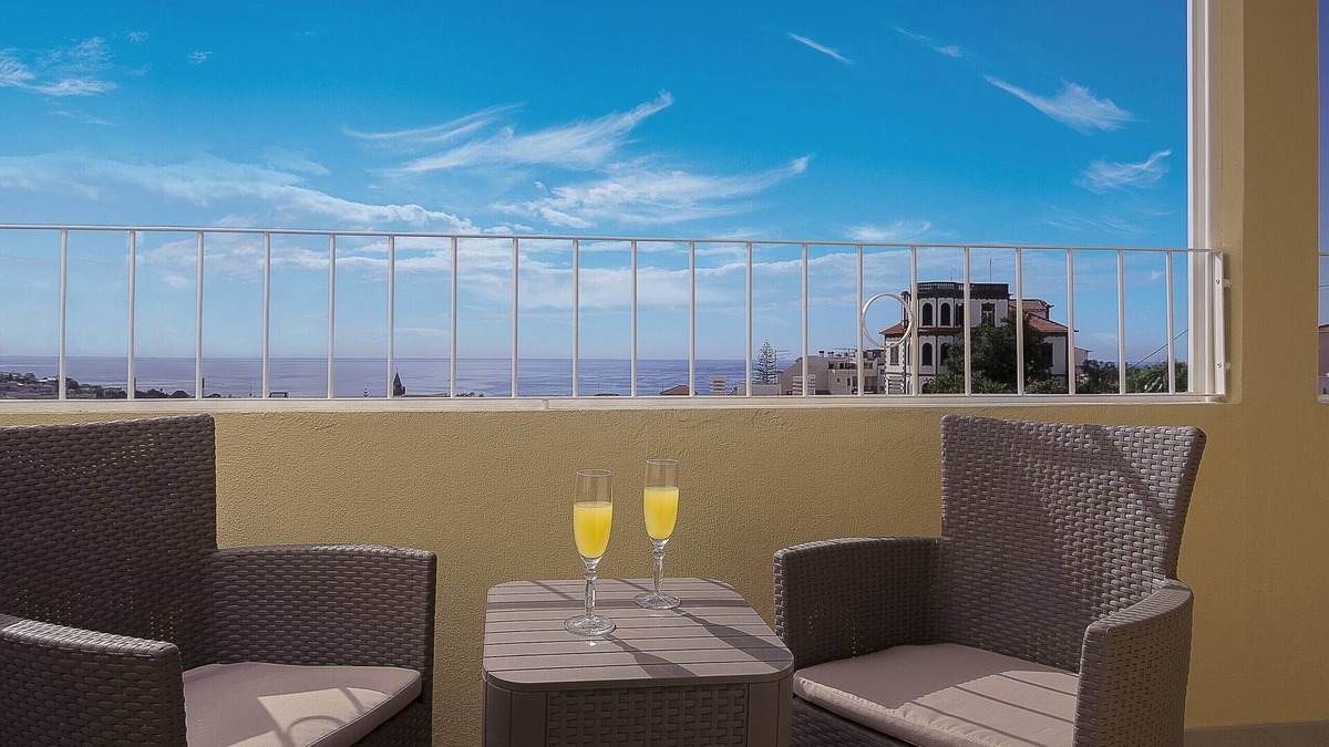 Sao Pedro Ski Chalet | Funchal Window City Center by Madeira Sun Travel
