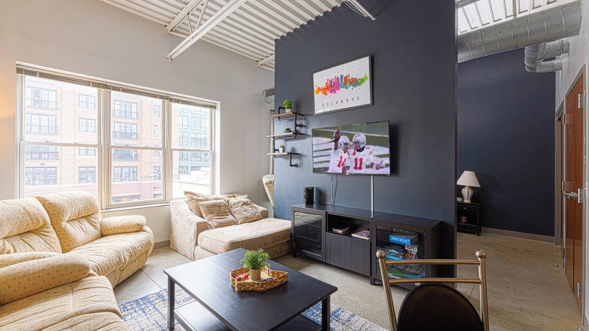 Short North Condo | Funky 1BR Studio w/Parking | Heart of Short North