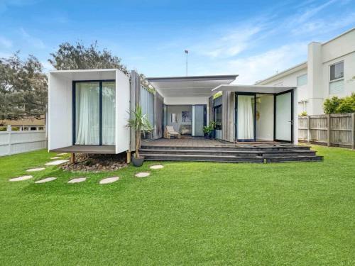 Buddina House | Funky Beachfront House Opposite Kawana Surf Club