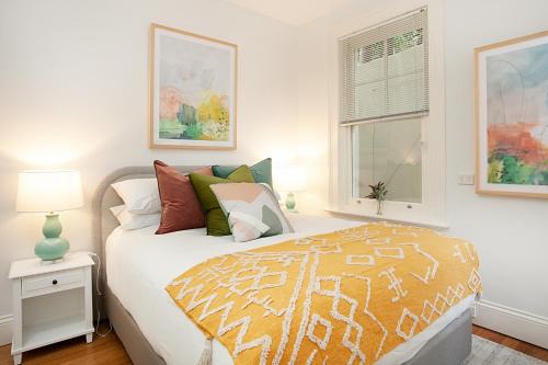 Lewisham Apartment | Funky Inner West Studio with Private Patio
