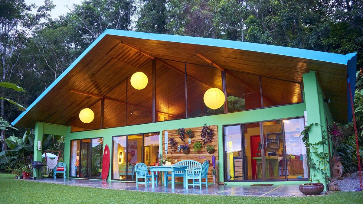 Lagunas de Baru House | Funky Jungalow with Ocean View! 10min to Beach!