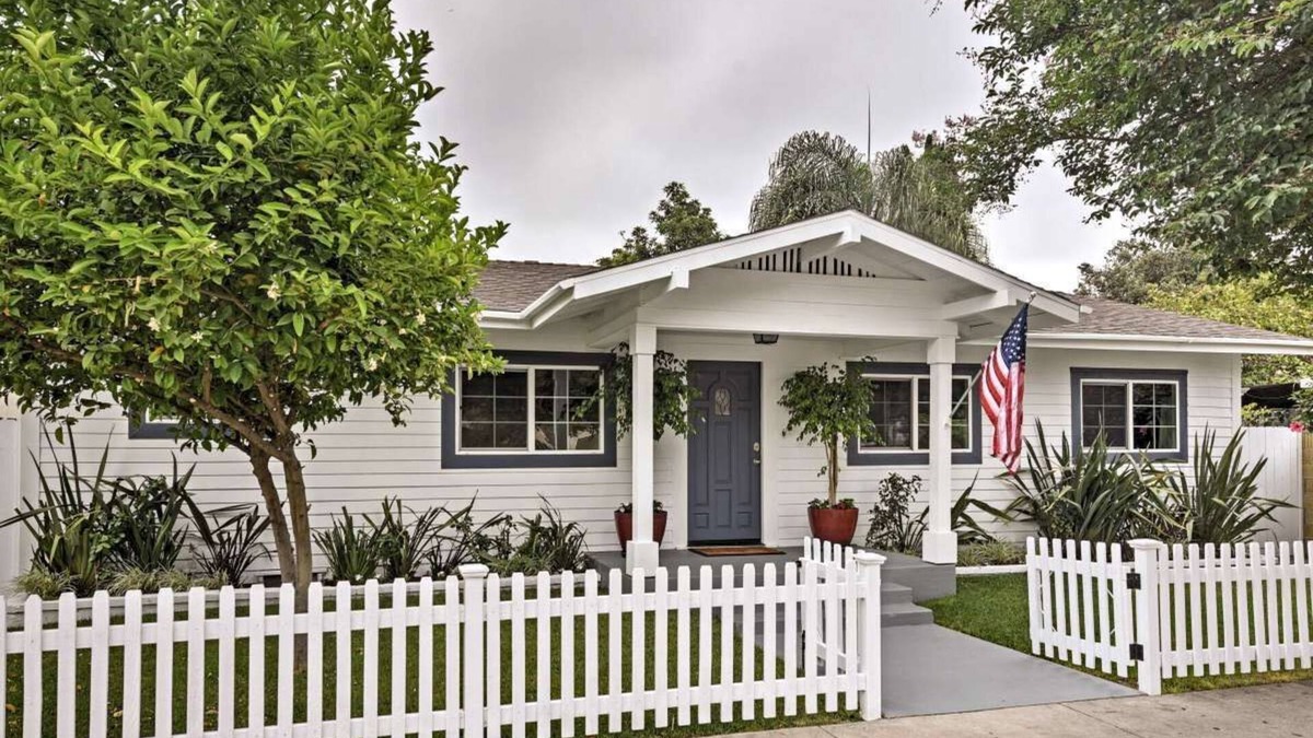 Anaheim Colony Historic District House | Funtierland + Donald Duck's Cottage + Spa + Wifi +Historic District