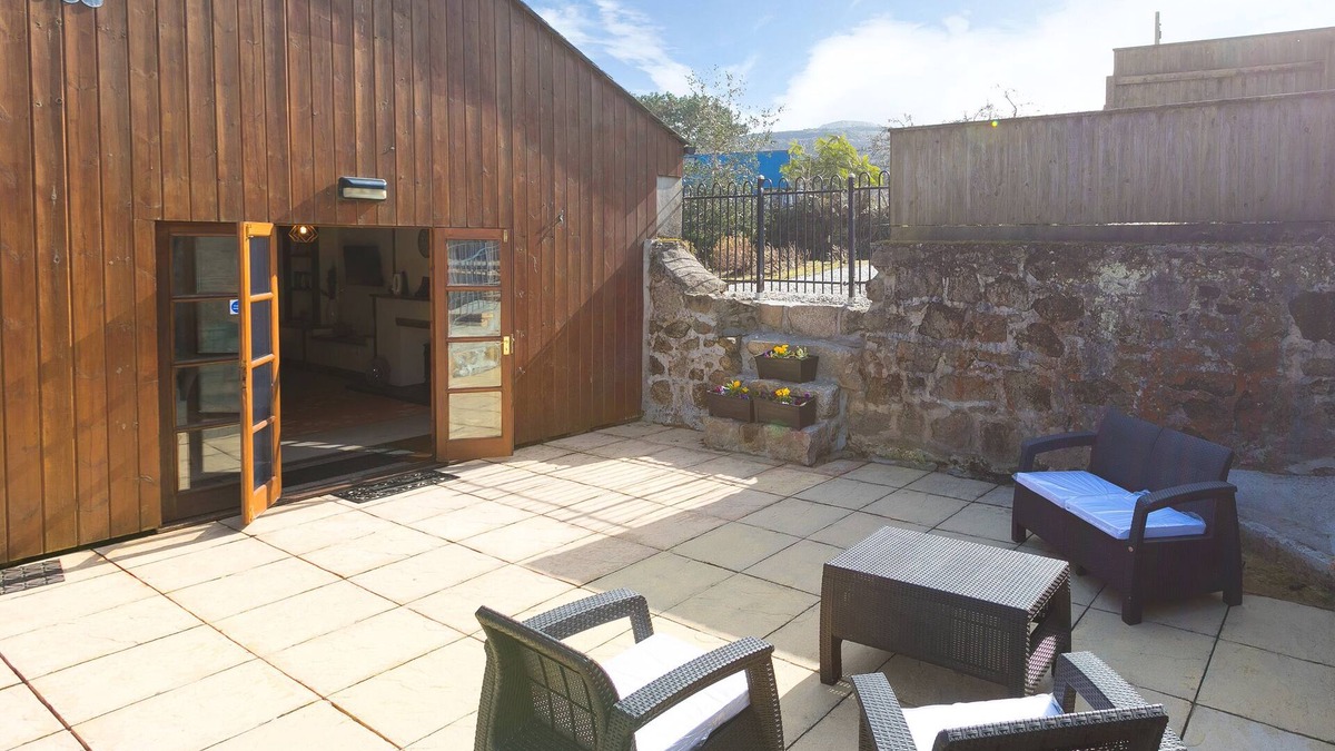 Stenalees Cottage | FURNESS@THE WEST DRY, pet friendly, with a garden in St Austell