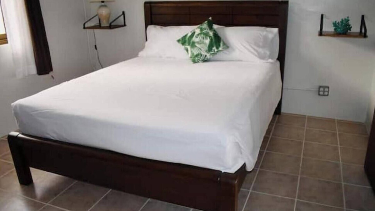 Koror House | Furnished 1-Bedroom Meda Terrace Unit D in Koror