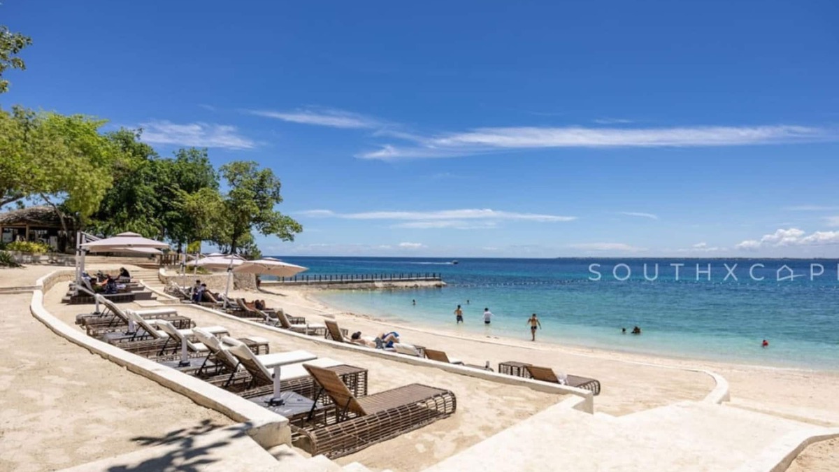 Lapu-Lapu Apartment | Furnished 1BR Near Beach w/Wifi, Netflix & Pool