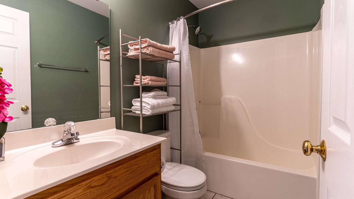 Hickory House | Furnished, 2 Bedroom 1.5 Bathroom Townhome in Quiet Hickory Neighborhood