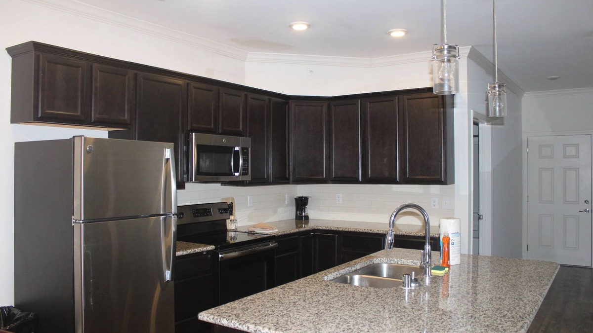 Keene - Military Road Apartment | Furnished 2-bedroom apartment on the Southwest side of Lexington!