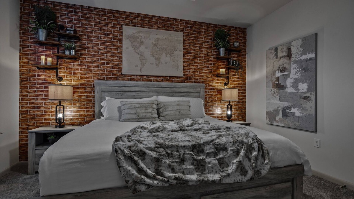 Downtown Decatur Apartment | Furnished 2BR Atlanta Loft for Professionals | Rooftop Lounge & Pool Access