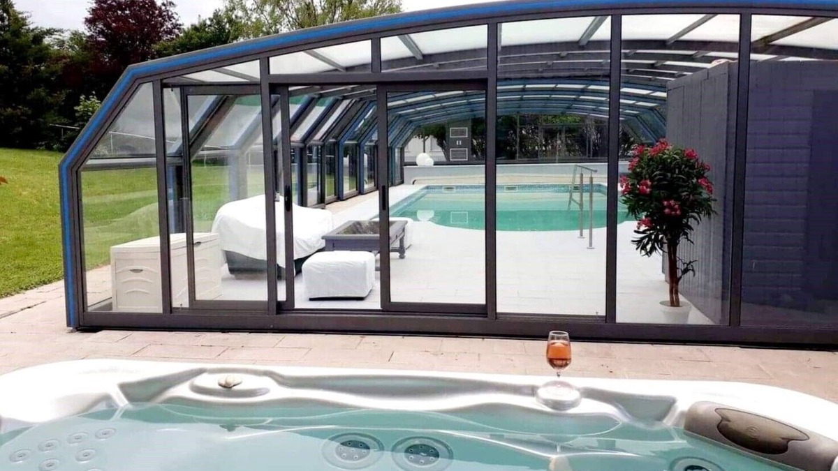 Dinsheim Apartment | Furnished accommodation with SPA (swimming pool, sauna, jacuzzi) "Les Papillons de la Bruche" rated 3*.