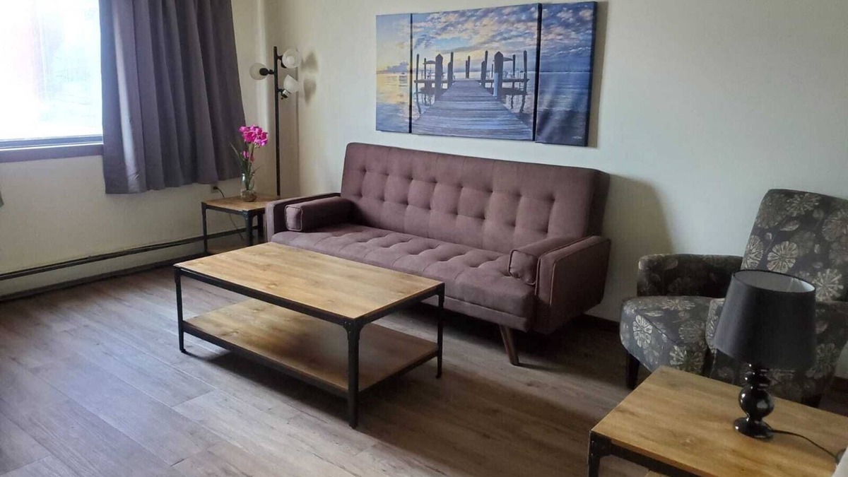 Lamberton Apartment | Furnished Apartment long & short stay