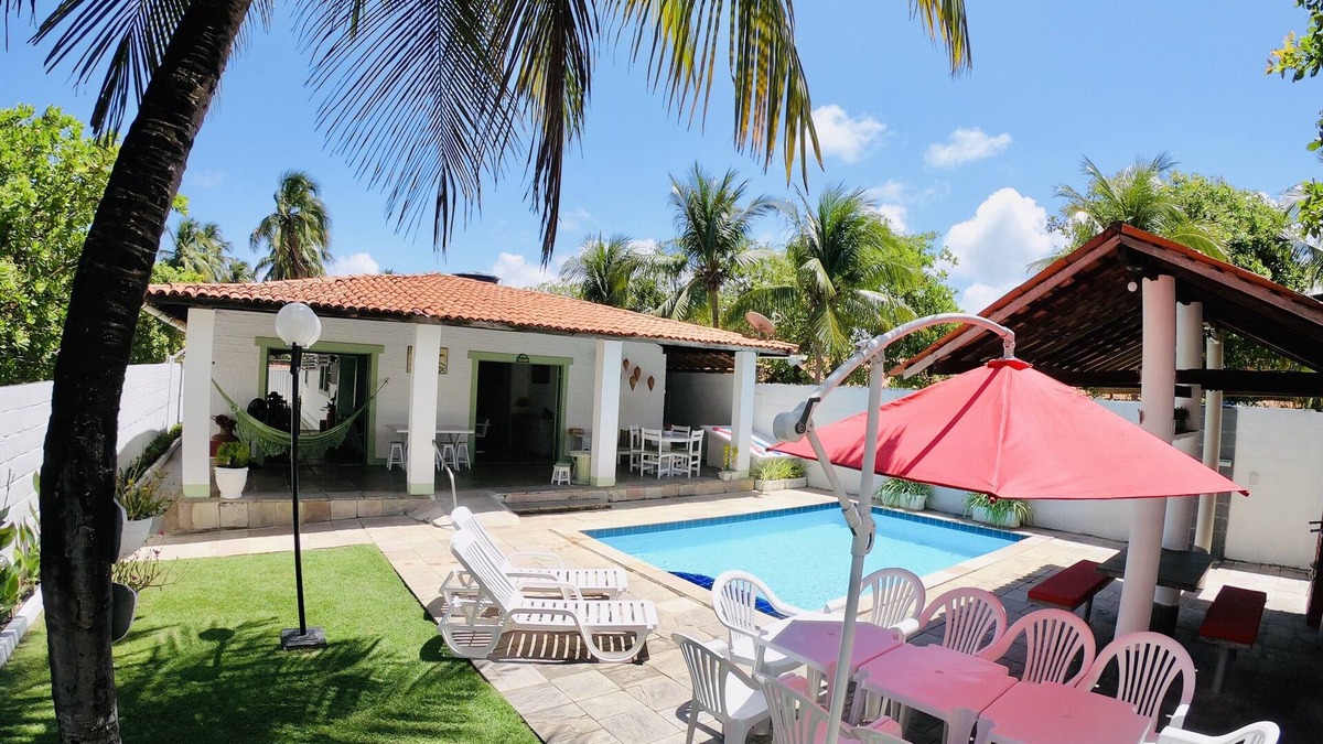 Barra do Sirinhaem House | Furnished beach house with pool and barbecue - 5 bedrooms, 4 bathrooms.