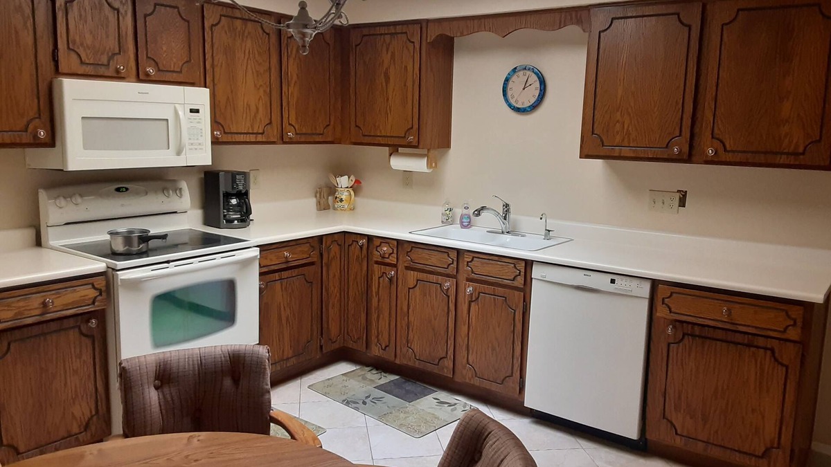 Sunland Village East Condo | Furnished condo in Sunland Village East, an active adult 55+golf resort. No Pet