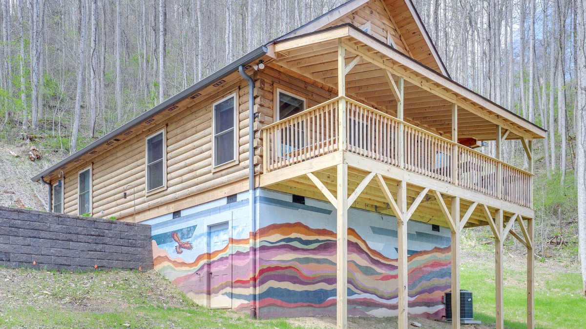 Marshall Cabin | Furnished Deck & Fire Pit: Serene Marshall Cabin!