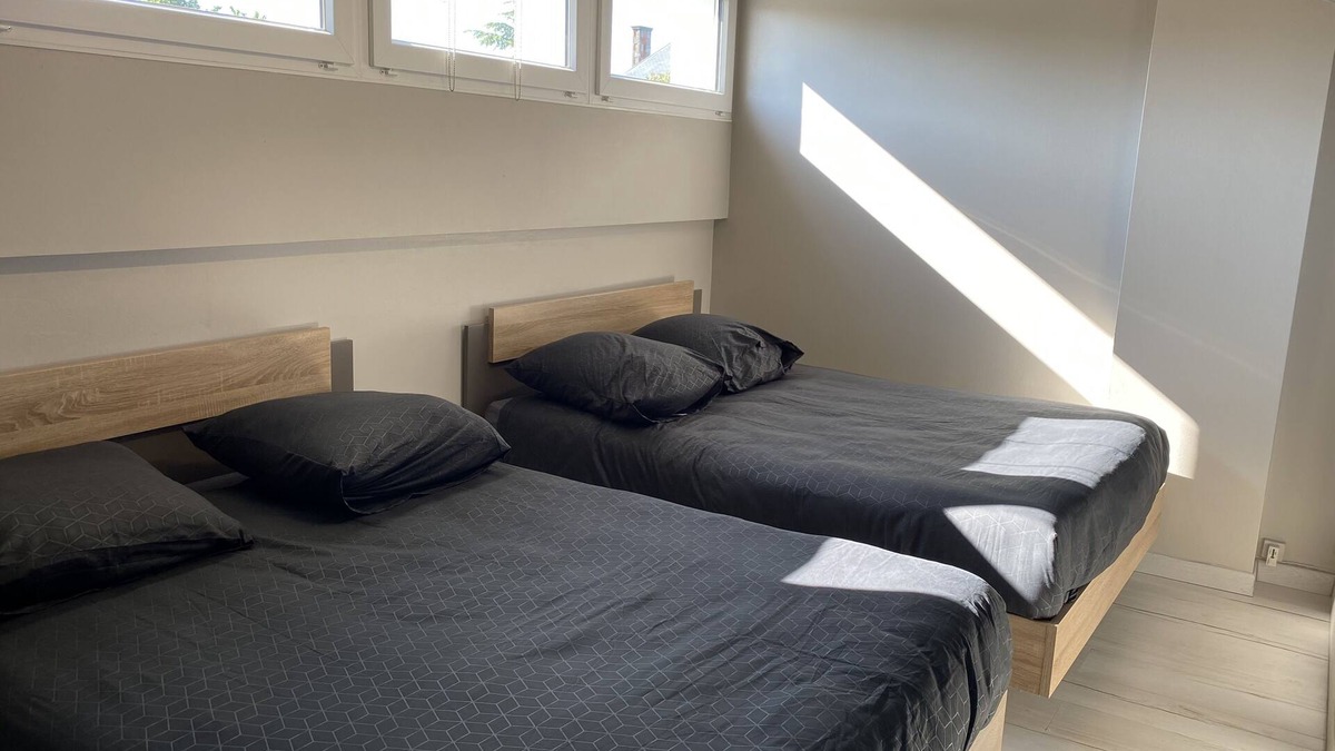 Surgeres Apartment | Furnished duplex studio with air-conditioned parking space