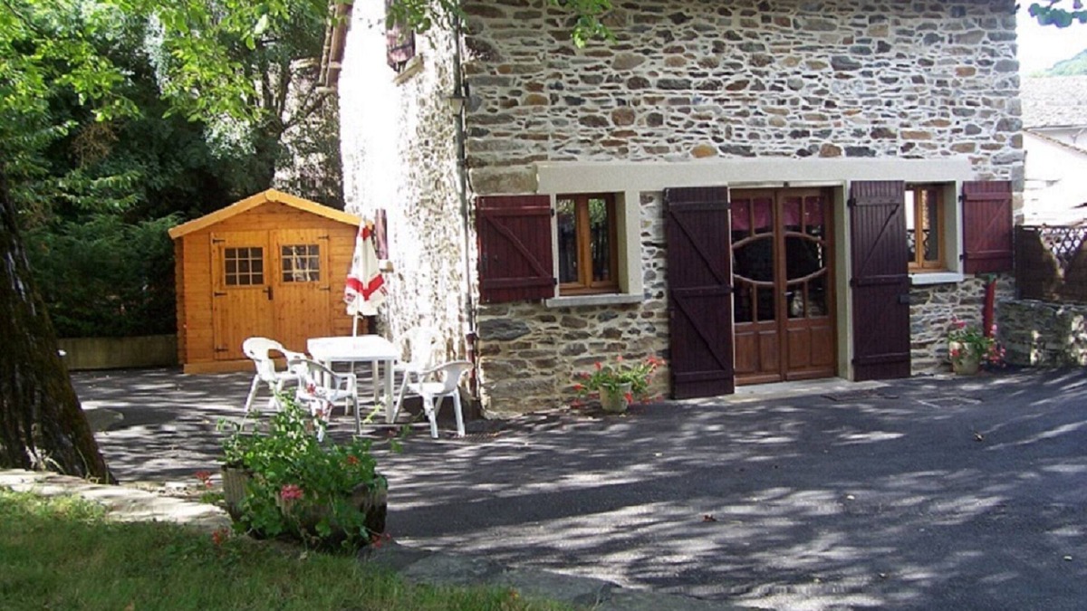 Camjac House | Furnished gite rental near Naucelle between RODEZ and ALBI