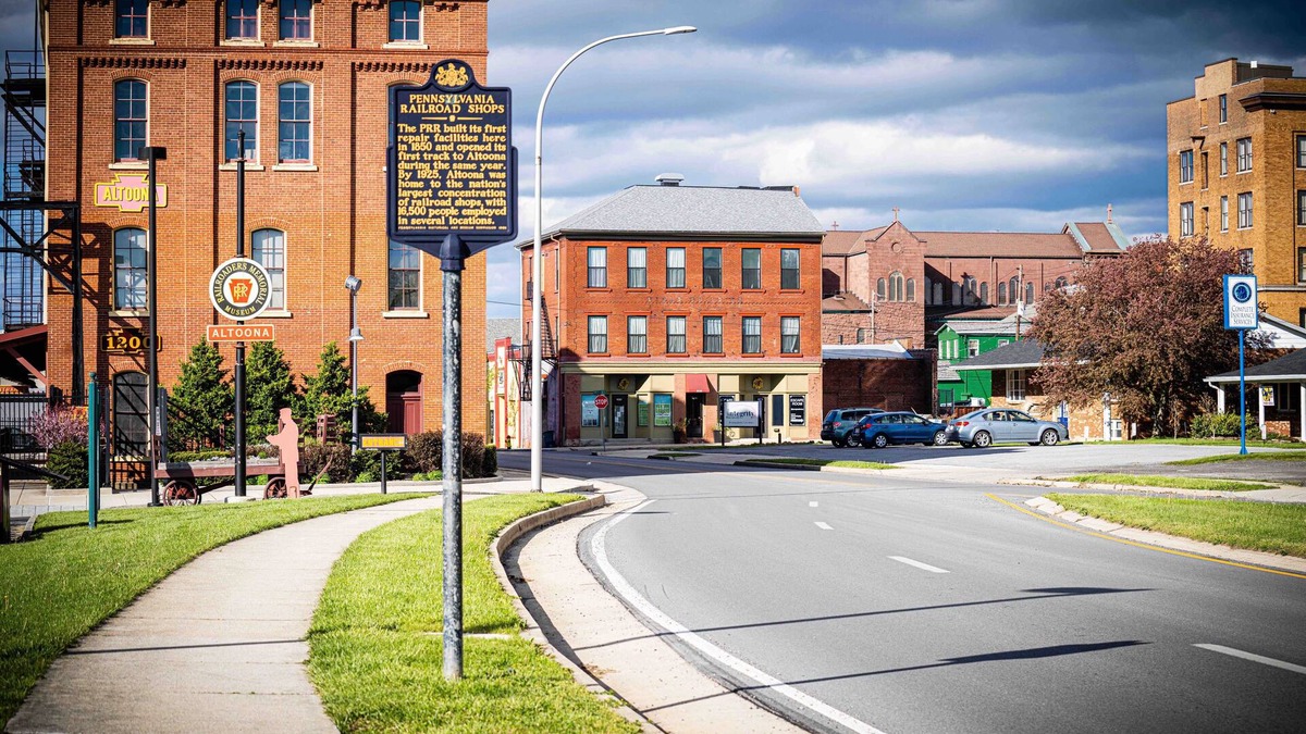Altoona Apartment | Furnished Short-Term 1 BR Rental 8 mins to UPMC Altona Near Downtown Altoona