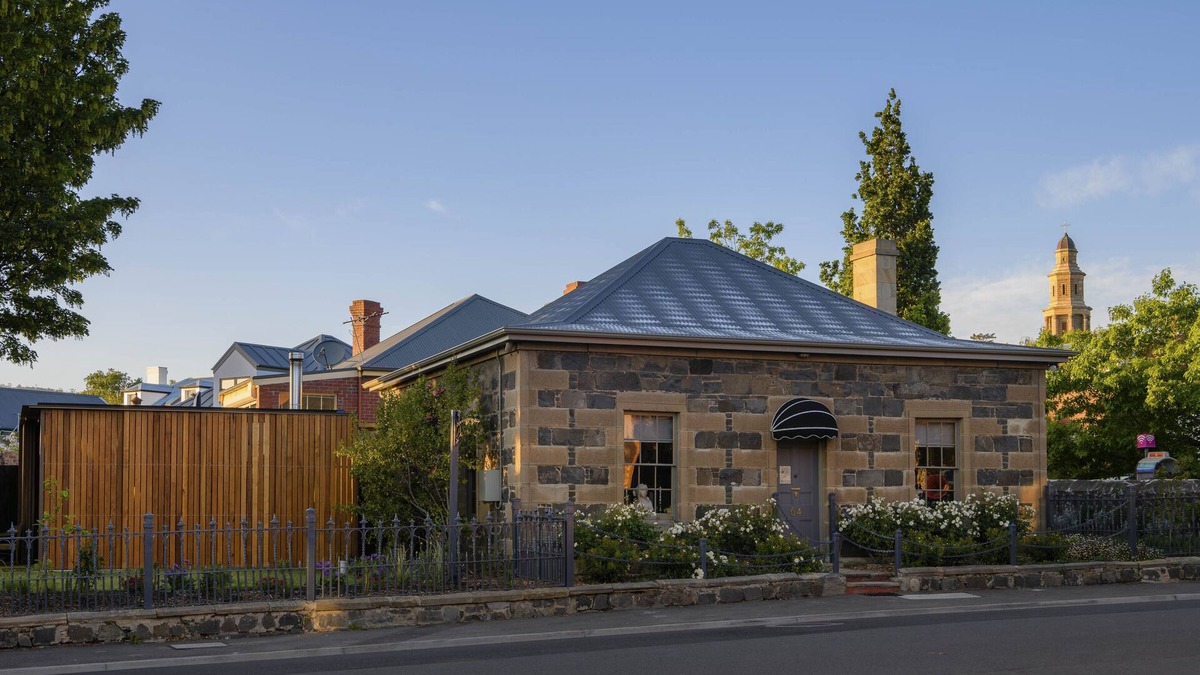 Battery Point House | Fusilier Cottage luxury boutique accommodation in Battery Point